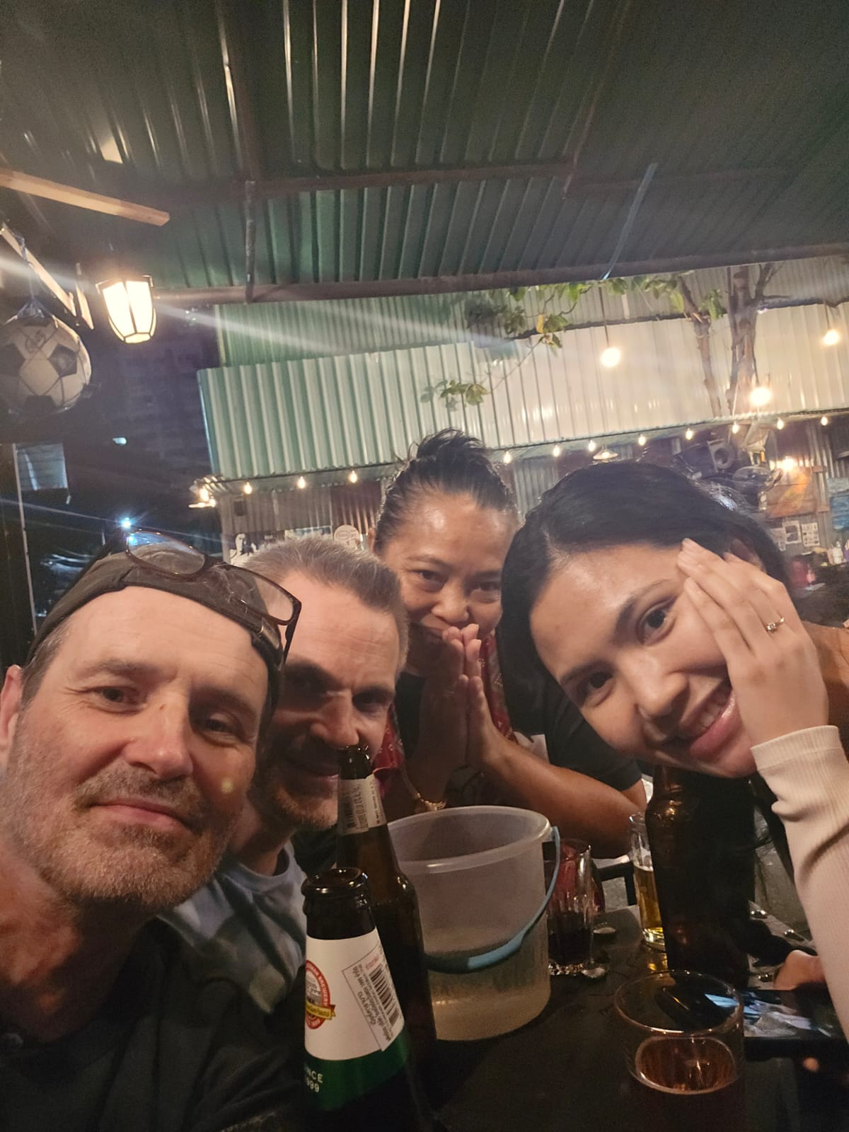 Dining out in Bangkok – delicious Thai dishes at trendy restaurants and street food stalls.