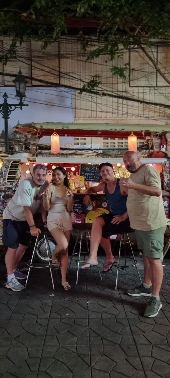 Bangkok Nightlife – enjoy an exciting evening at the most popular bars and clubs in the city